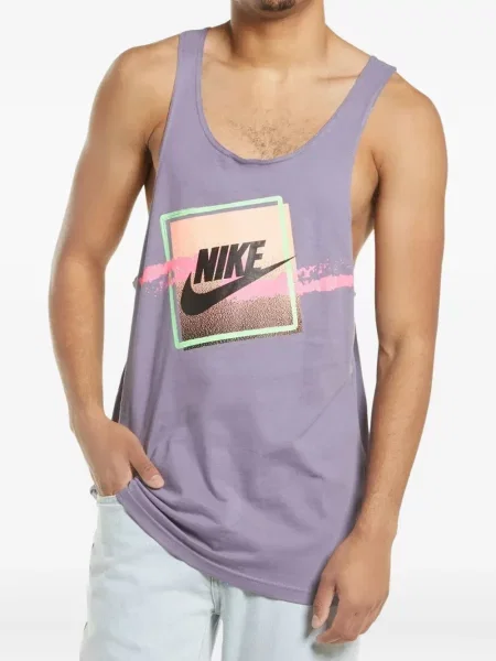 Tricou grafic Nike cu imagine alergare din fleece negru