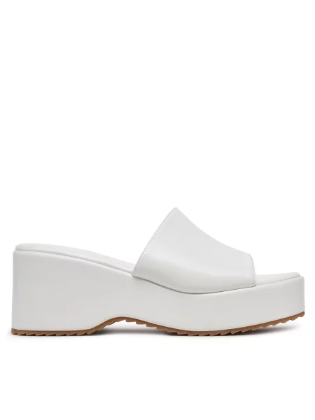 Шлепанцы Deezee белые