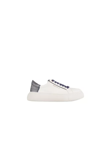 Sneakersy Alexander Smith z perełkami białe
