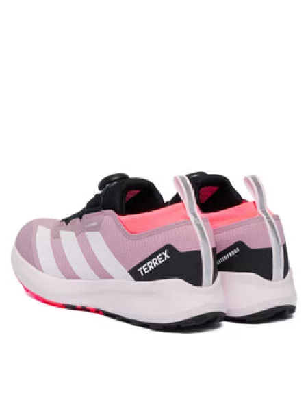 Trekingová obuv adidas růžové