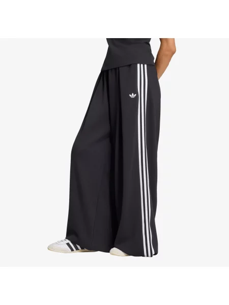 Pantaloni de trening adidas Adiluna Season 2 x Jennie Pleated Track Pants Black L alb