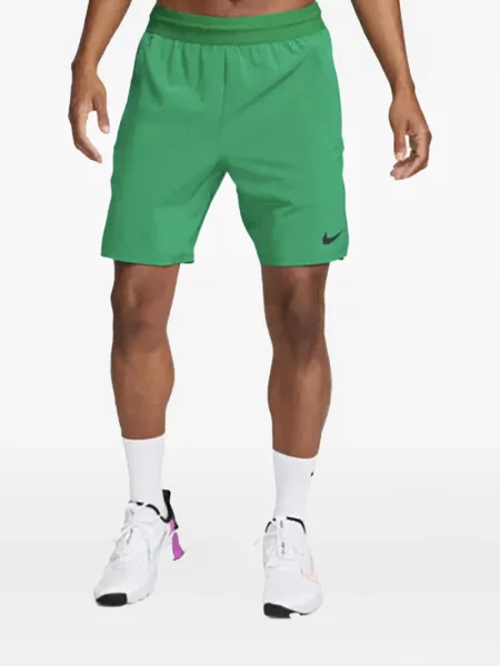 Krátké fleecové kraťasy Nike s potiskem žluté