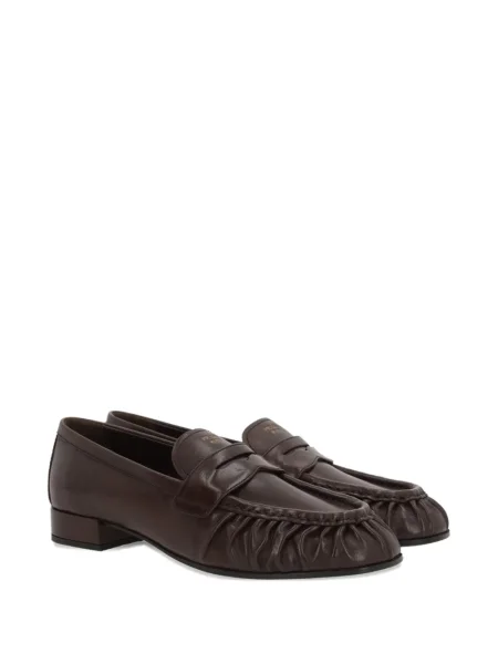 Pantofi loafer Prada din piele plisate maro
