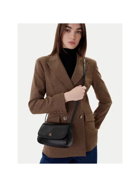 Taška Calvin Klein Jeans CK FLAP CAMERA BAG černé
