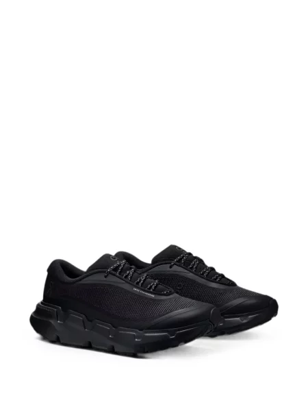 Sneakerși On plasă negru
