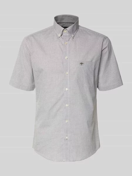 Koszula o kroju modern fit koszula casualowa z brustaszą i wyhaftowanym logo Fynch-hatton