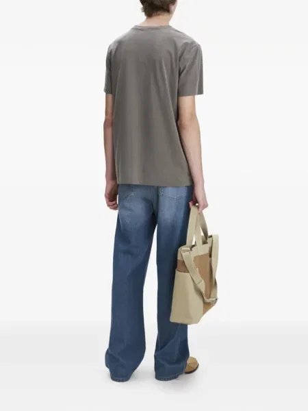 Tricou A.p.c. cu imagine gri