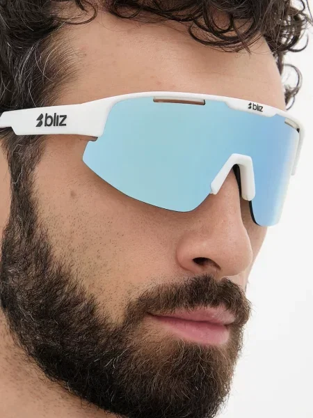 Napszemüveg Bliz Matrix white/smoke blue multi. Méret: OS fehér