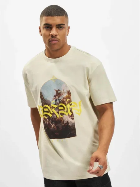 Тениска Mister Tee бежово