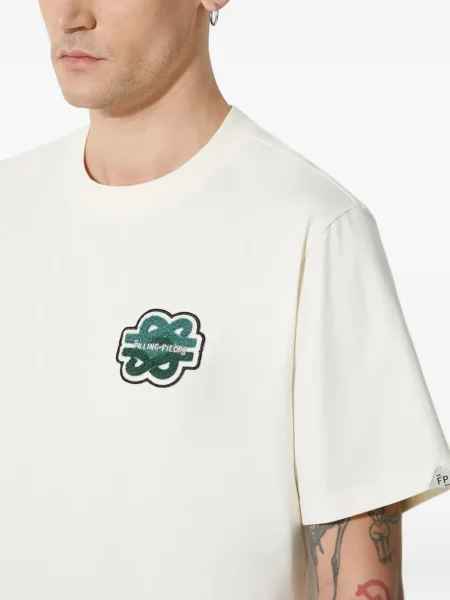 Tricou Filling Pieces