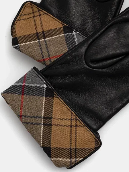Barbour manusi
