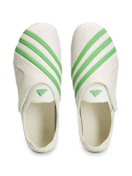 Lapos talpú jóga sneaker Adidas By Pharrell Williams