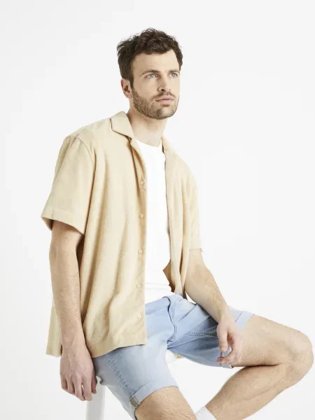 Tricou Celio cu mâneci scurte bej