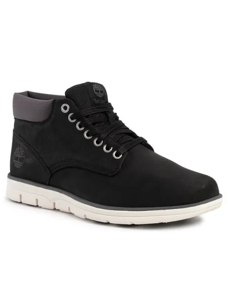Timberland Šnurovacia obuv Bradstreet Chukka čierna