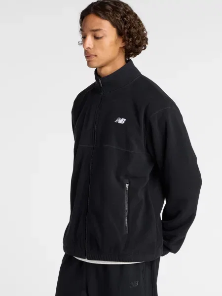 Флисовая куртка New Balance черная