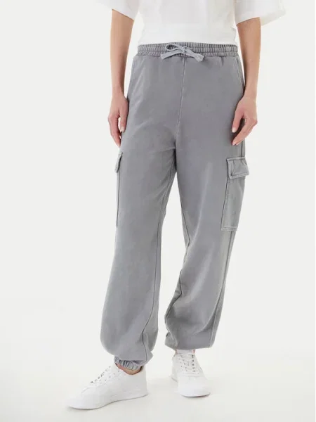 United Colors Of Benetton Pantaloni trening gri