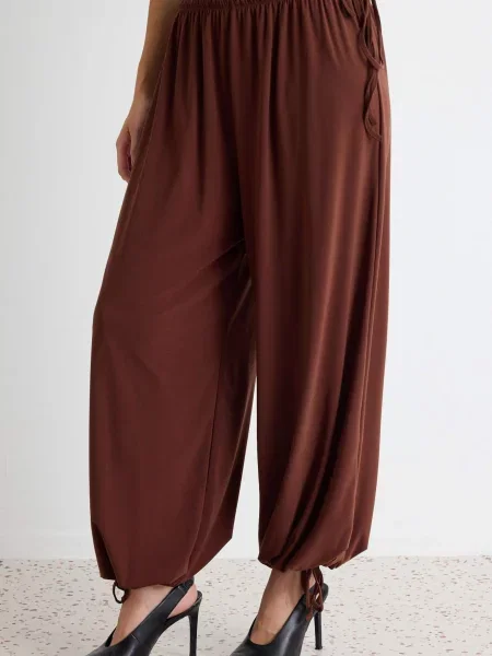 Trendyol Pantaloni maro