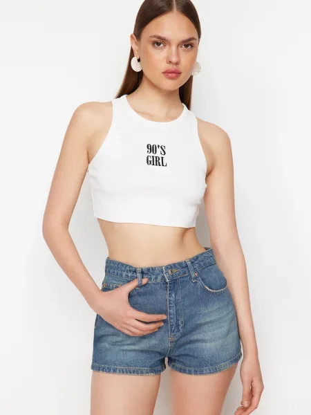 Pantaloni scurți din denim Trendyol cu talie înaltă albastru