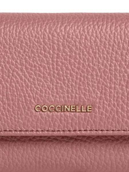 Piniginė Coccinelle su autografu rožinė