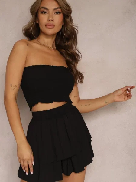 Komplet z Bawełny Elastyczny Top bez Rękawów Szorty z Falbankami i Gumką w Pasie Tessabel czarny