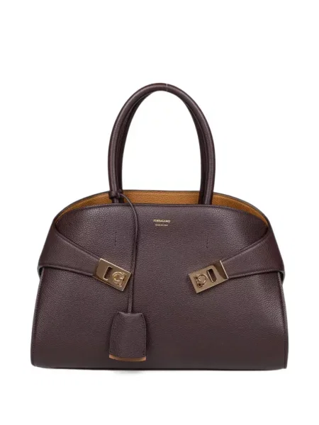 Torbica Ferragamo smeđa
