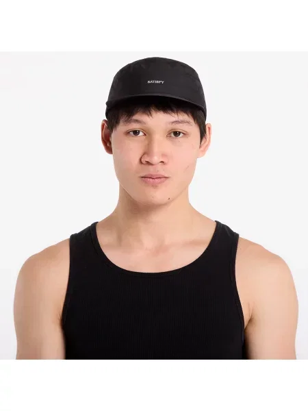 Шапка с козирки Satisfy черно