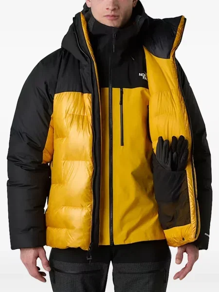 Geacă The North Face cu glugă negru