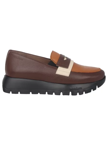 Lekkie loafersy Wonders brązowe