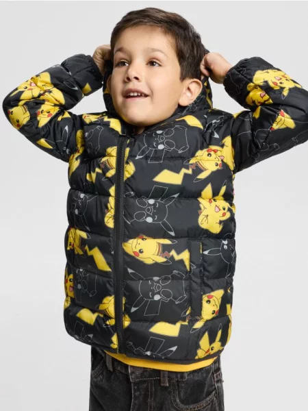Sinsay Prošívaná puffer bunda s kapucí Pokémon černá