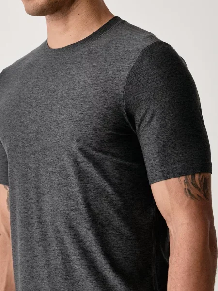 Skechers тениска за трениране мъжка GODRI ALL DAY TEE сиво