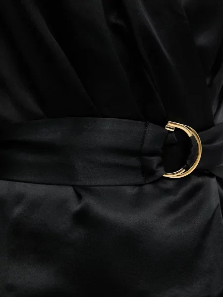 Блузка Marciano Guess IVA однотонна чорний