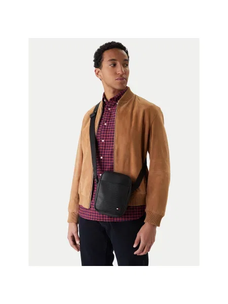 Tommy Hilfiger Torbica za okrog pasu Th Flag Mini Reporter črna