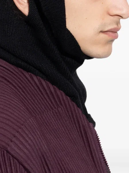 Шал Homme Plissé Issey Miyake черно