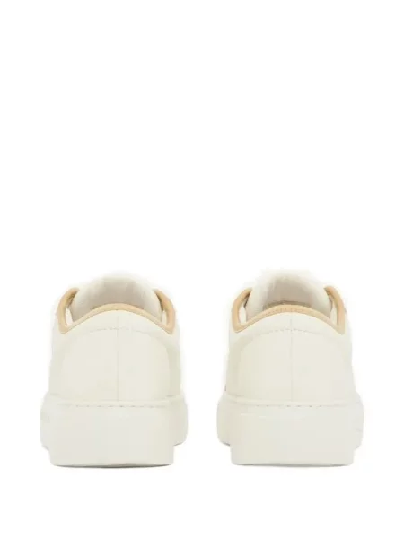 Fűzős csipkés sneaker Armani Exchange autogrammal fehér