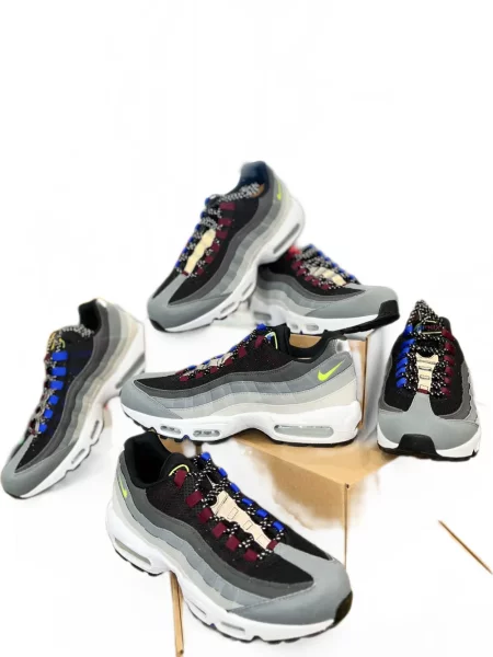 Sneakerși Nike Air Max 95 gri