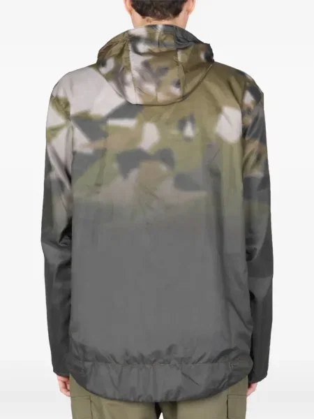 Geacă Arkair cu imagine cu model camuflaj de jumătate de fermoar maro