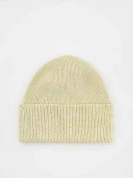 Reserved Căciulă cu adaos de verde-deschis verde