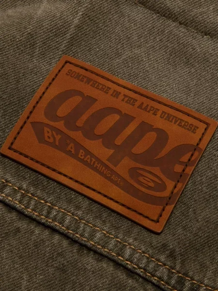 Gulerat geacă de blugi Aape By A Bathing Ape de catifea cord maro