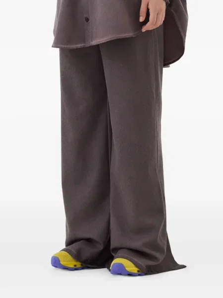 Pantaloni Sunnei de lână maro