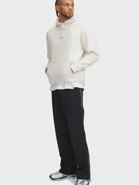 Щелчок брюки Under Armour черные