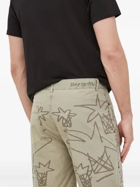 Pantaloni scurți Desigual cu imagine verde