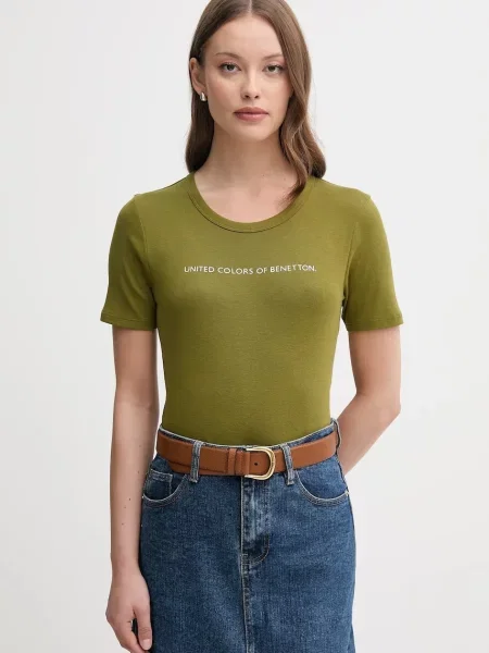 Тениска United Colors of Benetton дамска червено