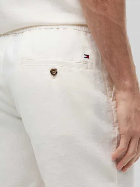 Сhinosy Tommy Hilfiger białe