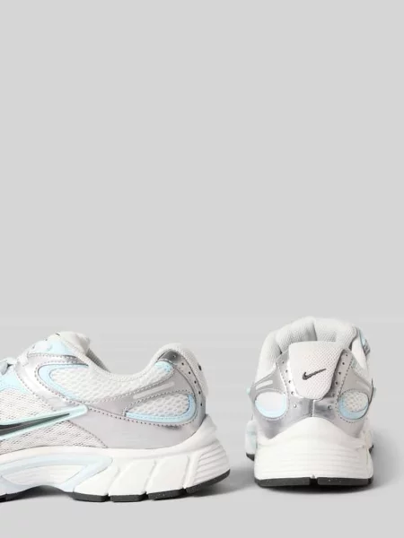 Sneakersy z naszywką z logo Nike