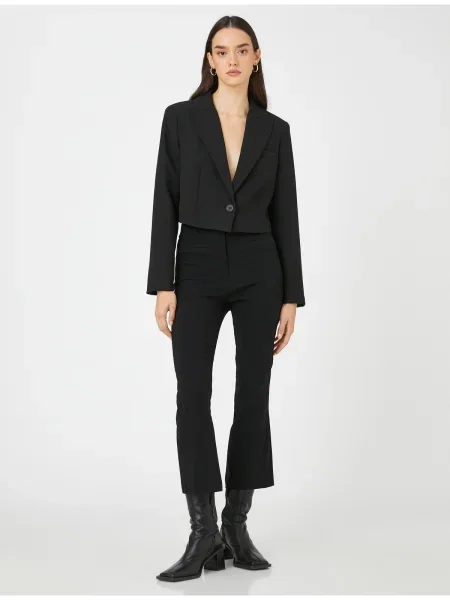 Разкроени панталон Koton черно