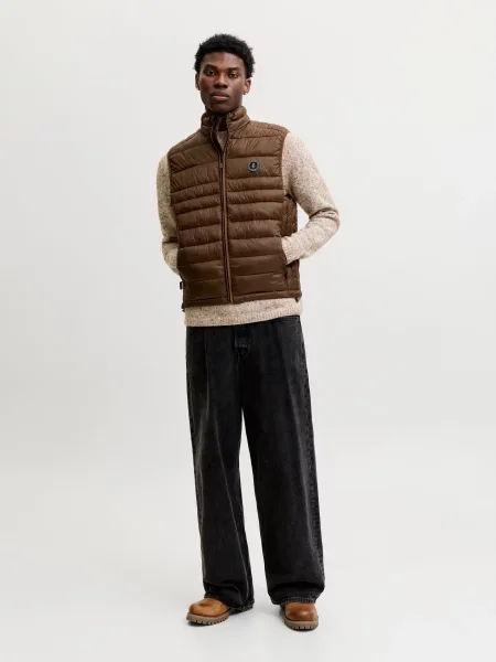 Утепленный жилет Jack & Jones коричневый
