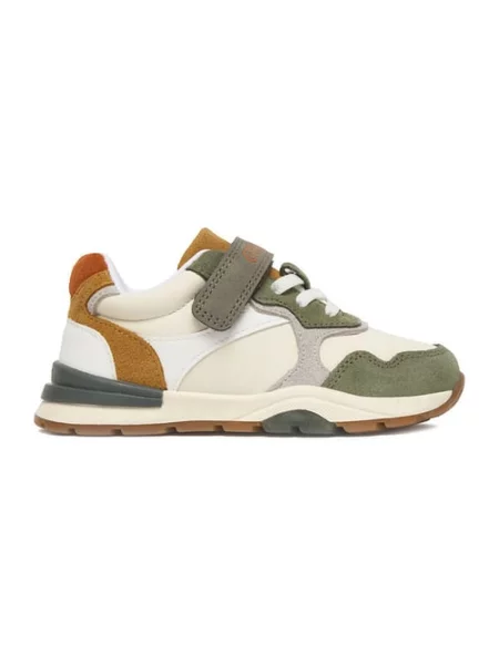 Sneakersy