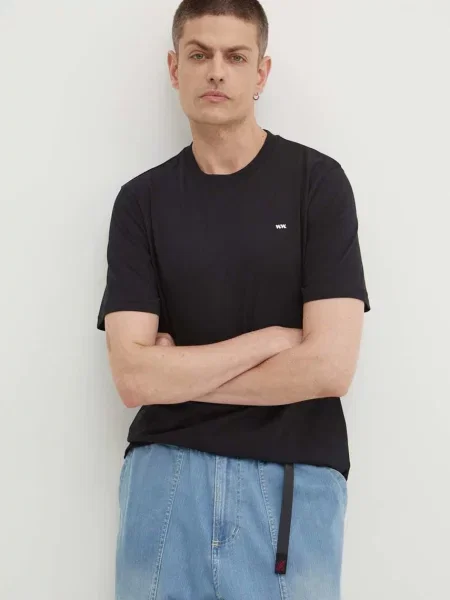 Тениска Wood Wood Essential sami classic t-shirt с изчистен дизайн черно
