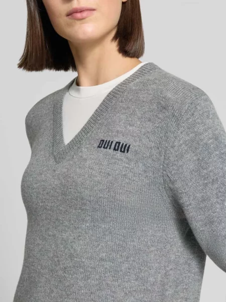 Sweter z dzianiny o kroju relaxed fit z dodatkiem wełny Oui