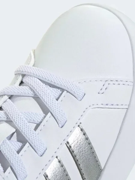 Детские кроссовки Adidas